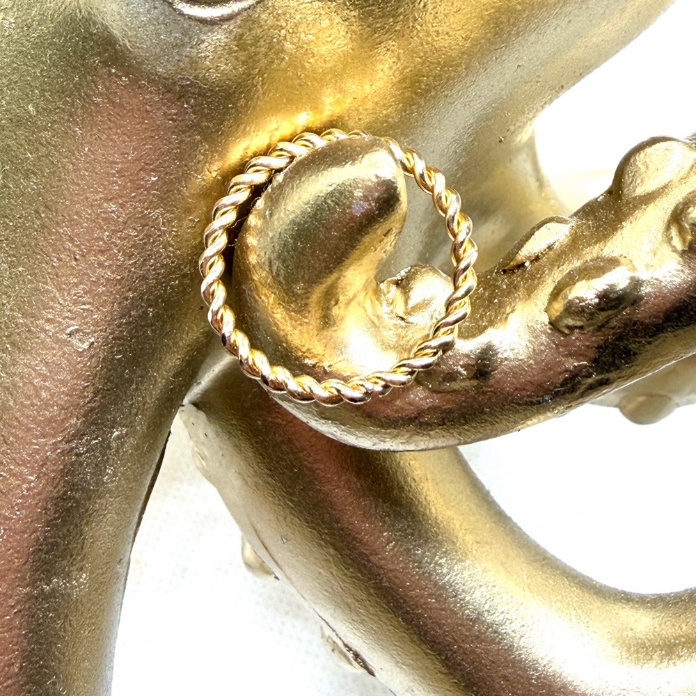 Set of 5 Gold Stacked Midi Rings Set - Picture 6 of 12